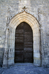 Porte de l'église romane Sainte-Radegonde à Talmont-sur-Gironde