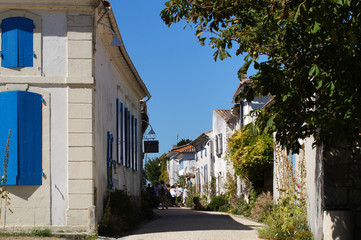 Fototapeta na wymiar Dans les rues de Talmont-sur-Gironde