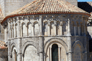 &Eacute;glise romane Sainte-Radegonde &agrave; Talmont-sur-Gironde