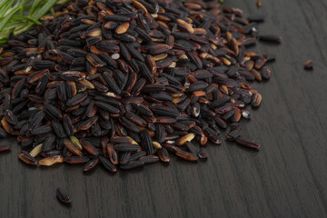 Raw wild rice