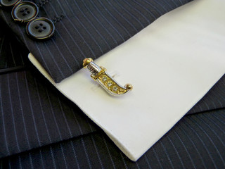 Cuff link in the form of the Ancient knife