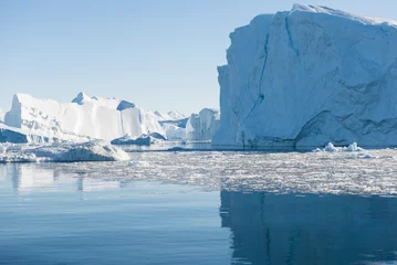 Plexiglas foto achterwand Beautiful Iceberg © Arrlfx