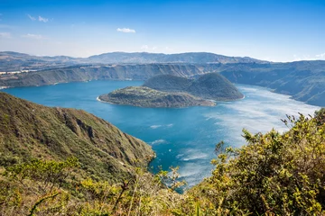 Wandcirkels aluminium Cuicocha crater lake, Reserve Cotacachi-Cayapas, Ecuador © Noradoa