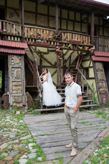 Obraz premium Beautiful married couple in the wedding day