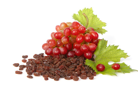 raisins with red grapes