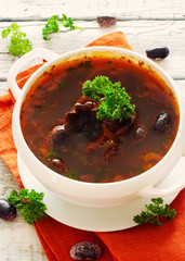 Tomato soup with beans