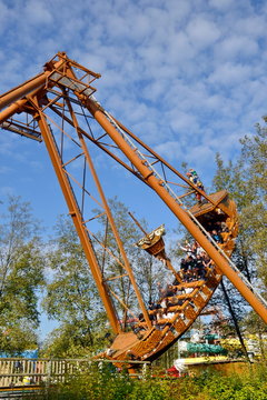 bateau pirate-parc d'attraction