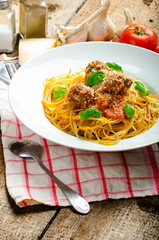 New York meatballs pasta