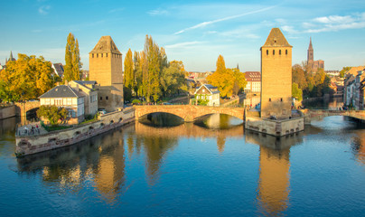 Naklejka premium Ponts Couverts à Strasbourg au crépuscule