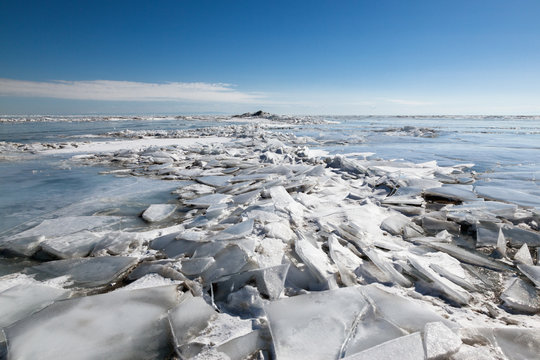 ice hummock