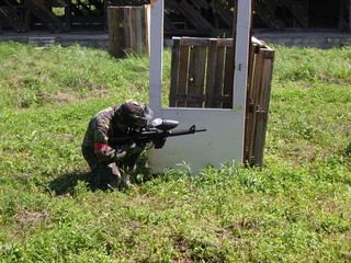 Mecz w paintball'a © emotions_studio