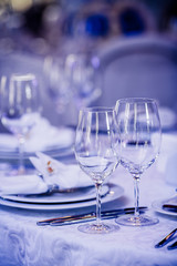 Empty glasses in restaurant