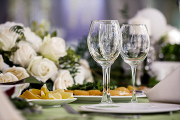 Empty glasses in restaurant