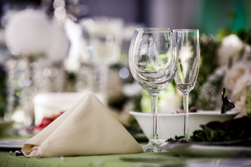 Empty glasses in restaurant