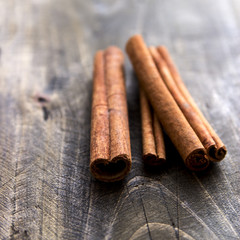 Cinnamon sticks