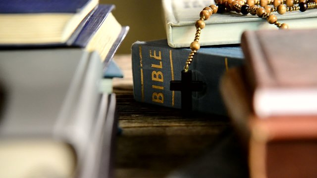 bible in the bookshelf,zom in