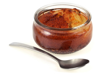 Cake aux poires dans un petit ramequin