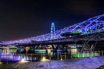 Fotobehang Helix Bridge SINGAPORE - 29 oktober: de Helix-brug op 29 oktober 2014 in