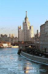 Obraz premium Kotelnicheskaya Embankment Building