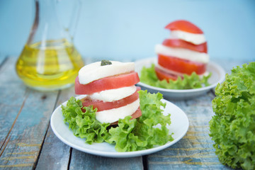 salad with mozzarella