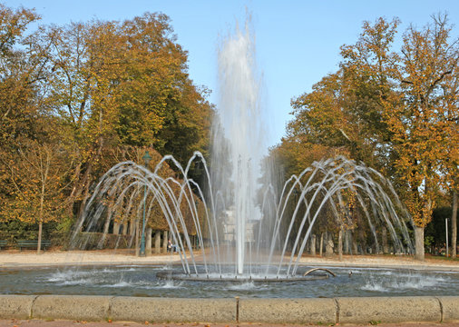 fontaine dans un parc