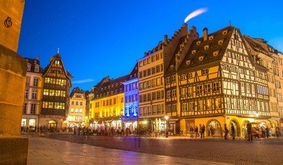 Fototapeta na wymiar Strasbourg, Place de la Cathédrale