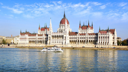 Fototapeta na wymiar Hungarian Parliament in Budapest, Hungary