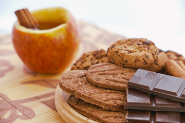 Apple tea and cookies