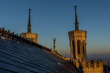 Les toits de Basilique Notre-Dame de Fourvière