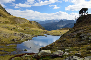 Fototapeta na wymiar Alpine lake Lac du Miey