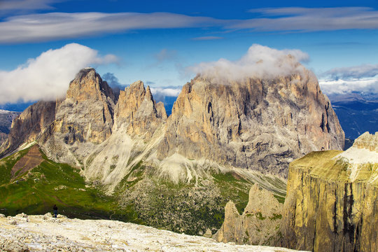View to Punta Grohmann, Cinquue Dita, Sasso Lungo, Piz Ciavaces