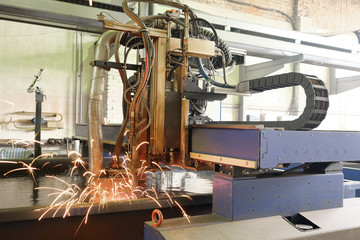 image of a machine for the laser cutting metal in water