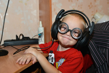 Довольный ребенок