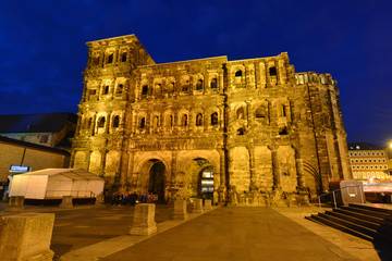 Porta Nigra, Stadtseite, römisches Stadttor, Welterbe, Trier