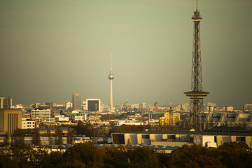 Berlin skyline im Abendlicht