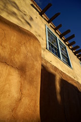 Adobe-Haus in Santa Fe, New Mexico, USA