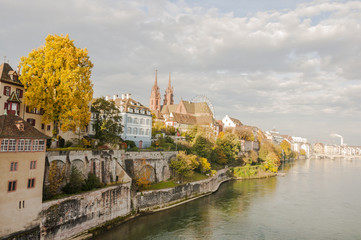 Fototapeta na wymiar Basel, Altstadt, Münster, Pfalz, Schifflände, Rhein, Schweiz