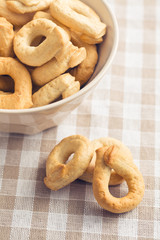 tarallini bread sticks