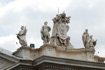 Sculptures on the facade of Vatican city works