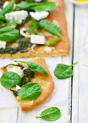 spinach and feta pizza