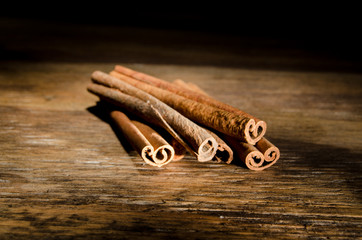 Cinnamon sticks on a table