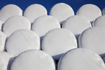 Freiluftlager - Ballen von Silage
