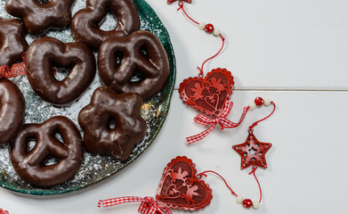 Biscotti alle spezie e cioccolato