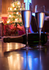 Silvester, 2 Glasses, Champagne And A Christmas Tree
