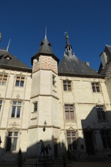 Fototapeta na wymiar Maine et Loire - Saumur - Hôtel de ville côté cour