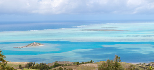 vue sur le lagon rodriguais et les îles du sud-est