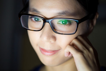 Fototapeta premium Woman use tablet at night