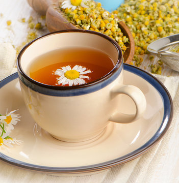 Herbal tea with chamomile .