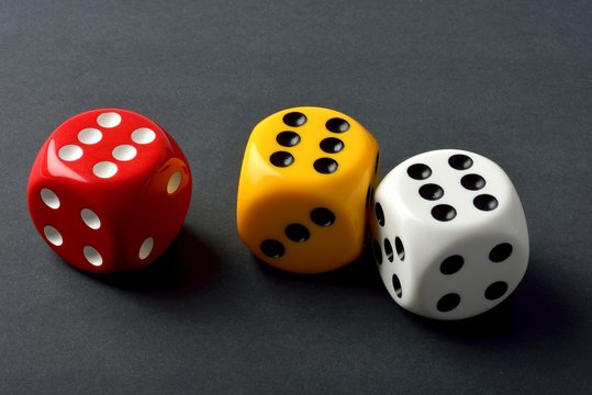 3 d&eacute;s de couleurs 2