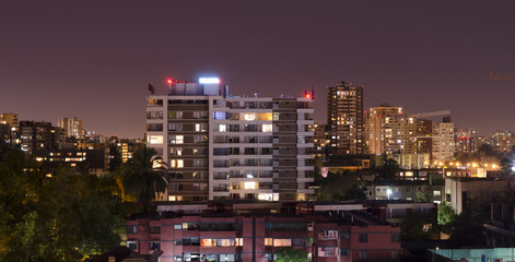Fototapeta na wymiar panorama notte Santiago de Chile 5